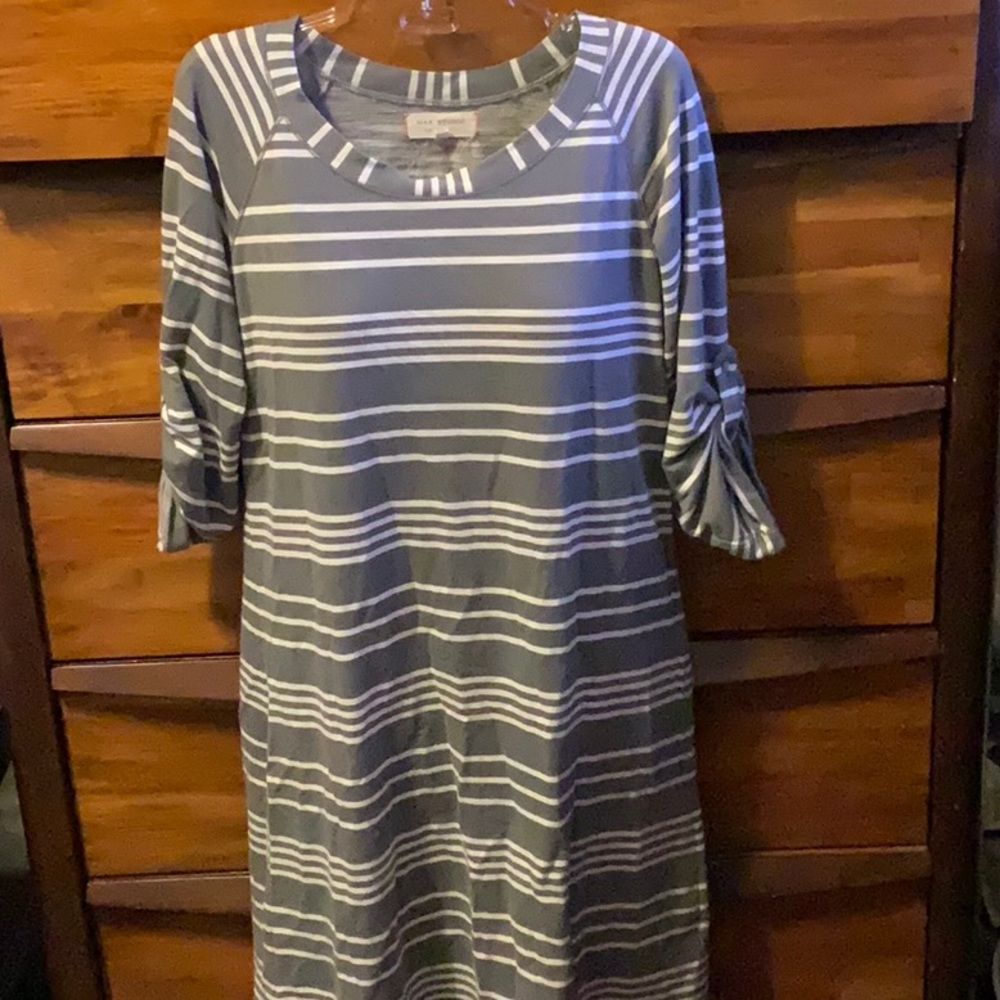 Max Studio Weekend Grey/White Dress